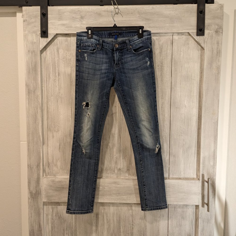 VIGOSS DISTRESSED JEANS SIZE 28